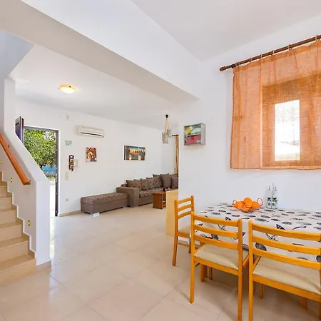 Melfe Villas * Pefki